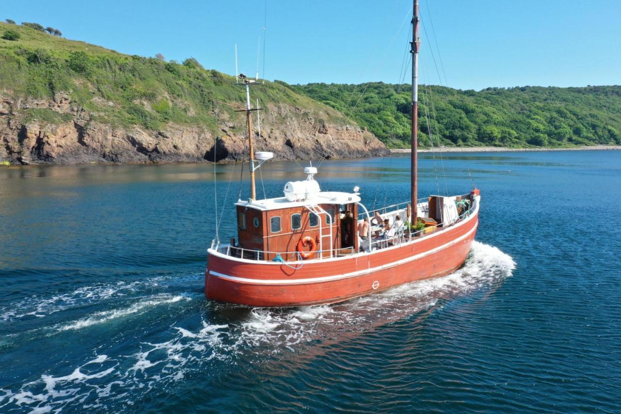 Varra Water - Unique Boat Accomodation - Bornholm Nexo Exterior photo
