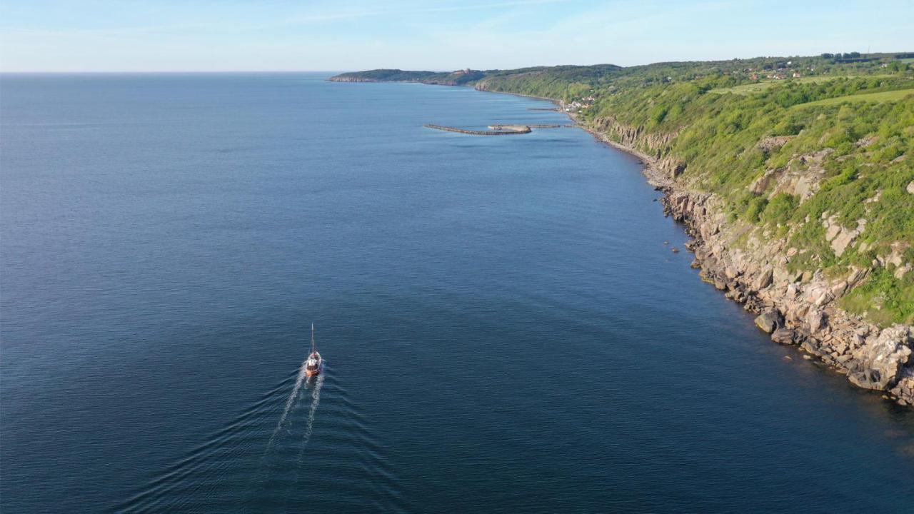 Varra Water - Unique Boat Accomodation - Bornholm Nexo Exterior photo